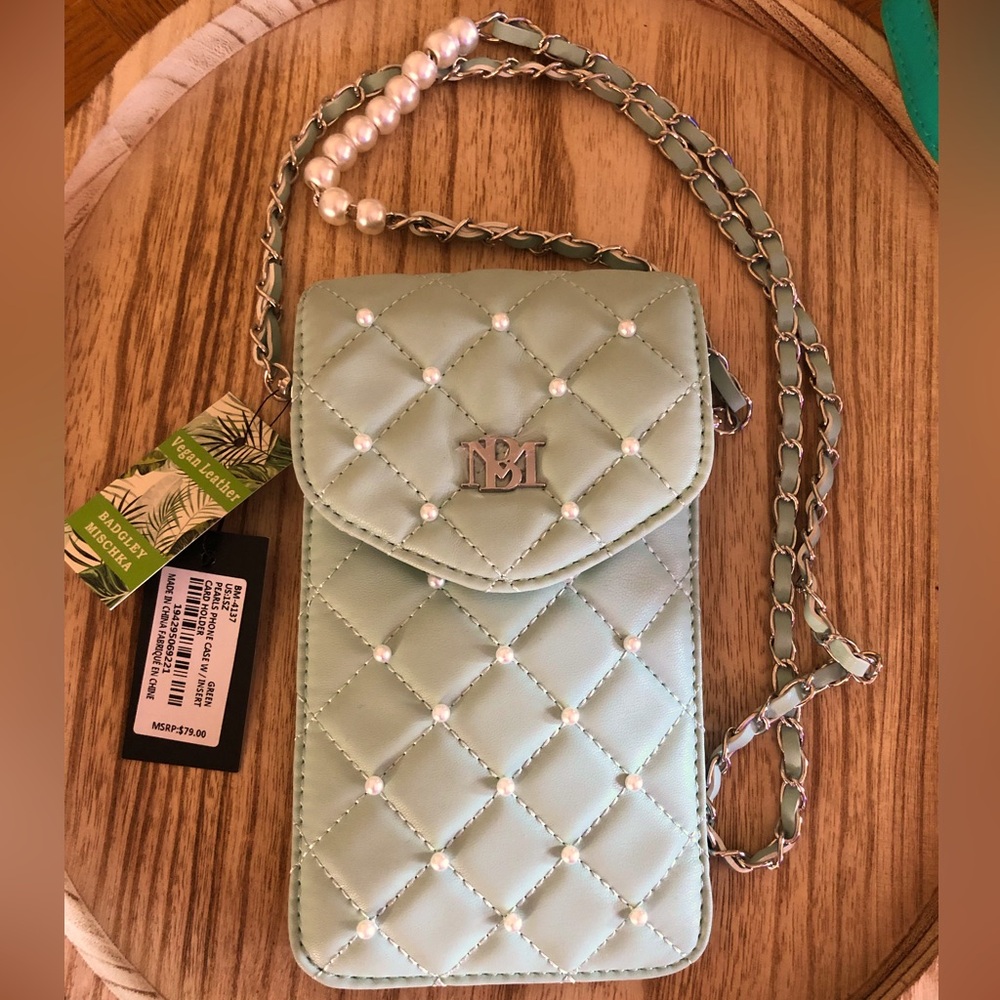 💚NWT PRETTY MINT GREEN BADGLEY MISCHKA PEARLS PHONE CASE/INSERT CARD HOLDER💚